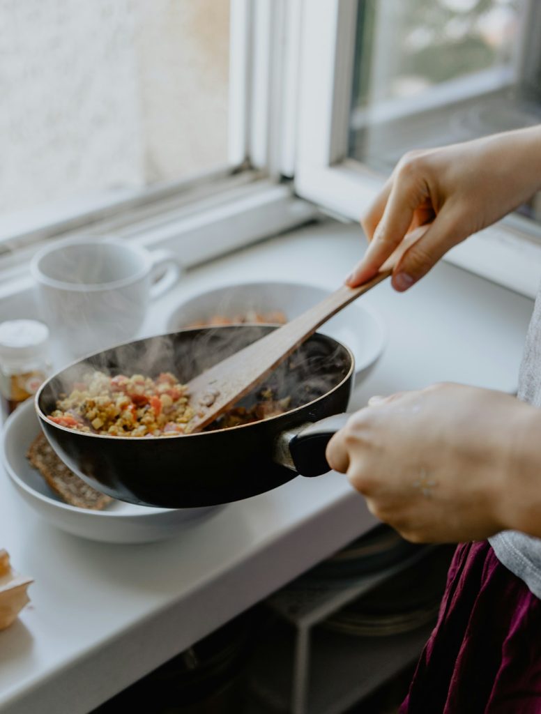 Home cooking ($500-1000)